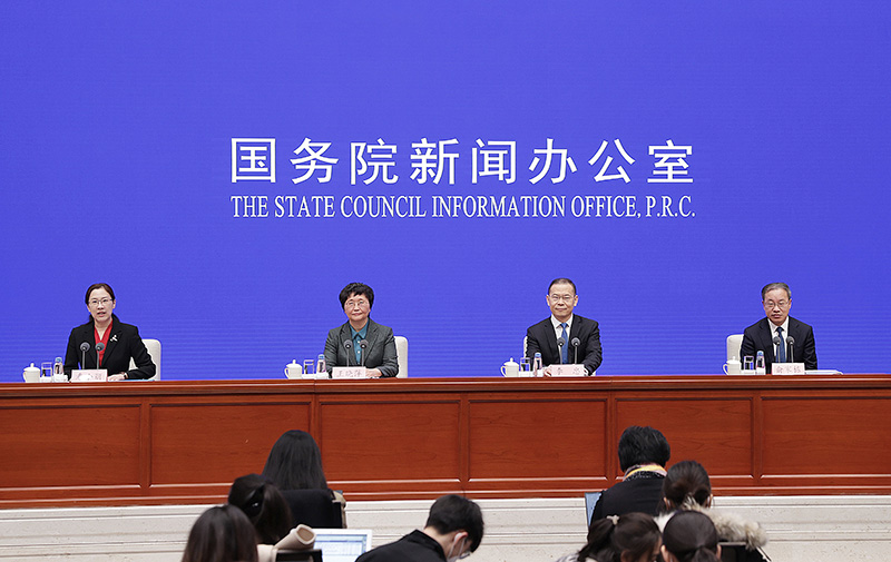 人社部：个人养老金每年缴费上限1.2万元将适时调整